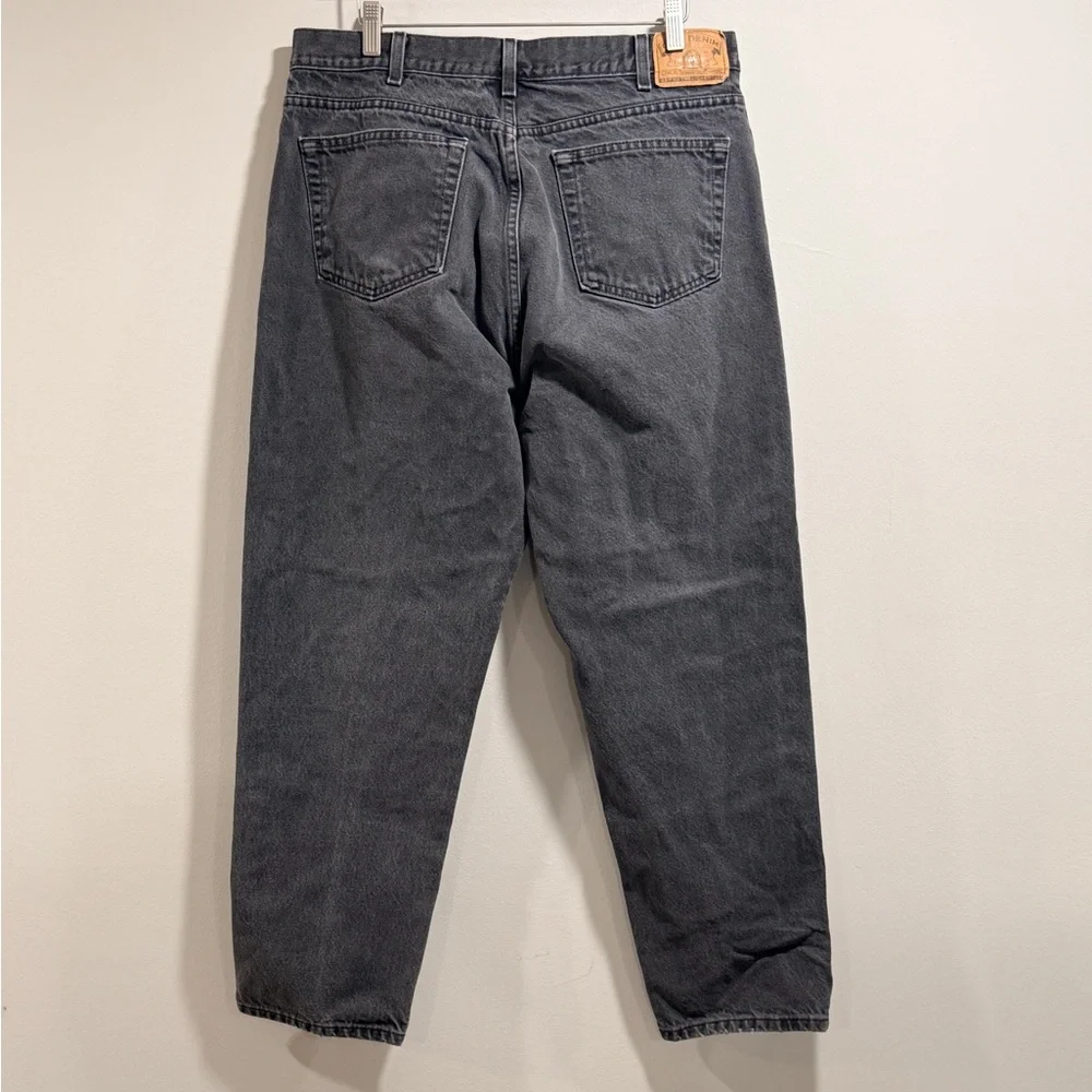 GAP Men's Vintage Black Wash Straight Jeans Size 36x28‎